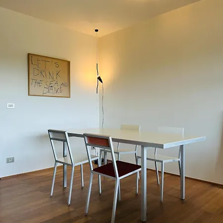 Sunny With A Beautiful View! Appartement