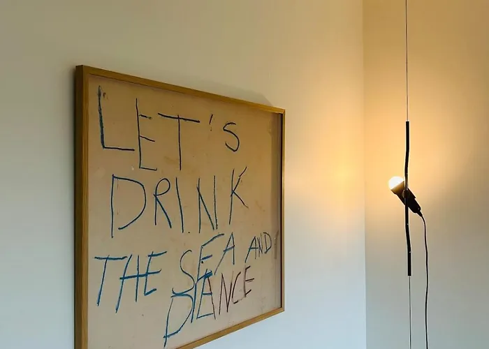 公寓 Sunny With A Beautiful View! *